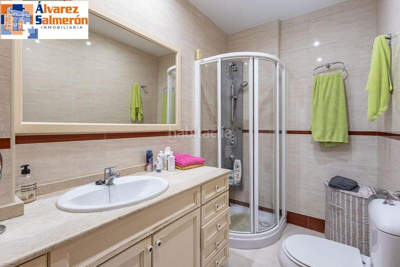 Foto f4eb1028-4452-44f7-ac07-229e5397c40e. Casa aparellada amb aparcament piscina a Fígares Granada