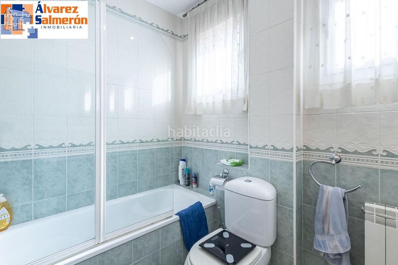 Foto fe2c7993-751d-4cf4-ab74-78ac6abbe84b. Casa aparellada amb aparcament piscina a Fígares Granada