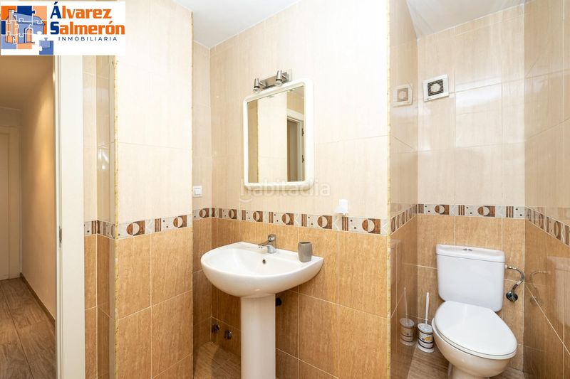 Foto 00cf5f1d-105a-44ff-a0a8-7bffa2ae650c. Appartement avec chauffage dans Camino de Ronda Granada