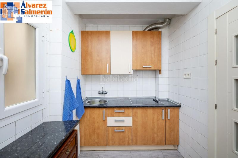 Foto 97ebfdd3-400e-4ddc-85b7-a163934a357b. Appartement avec chauffage dans Camino de Ronda Granada