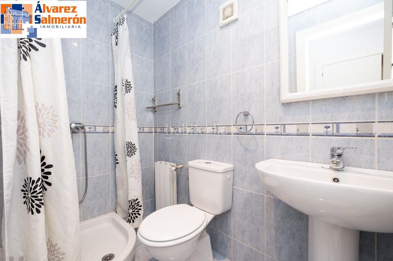 Foto acd4b543-e298-4f04-8d46-45eaf0f7bd66. Appartement avec chauffage dans Camino de Ronda Granada