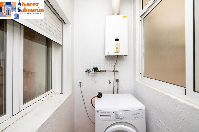 Foto f8a7f0fb-aab5-4f3a-847a-b5c3e4a3bf88. Appartement avec chauffage dans Camino de Ronda Granada