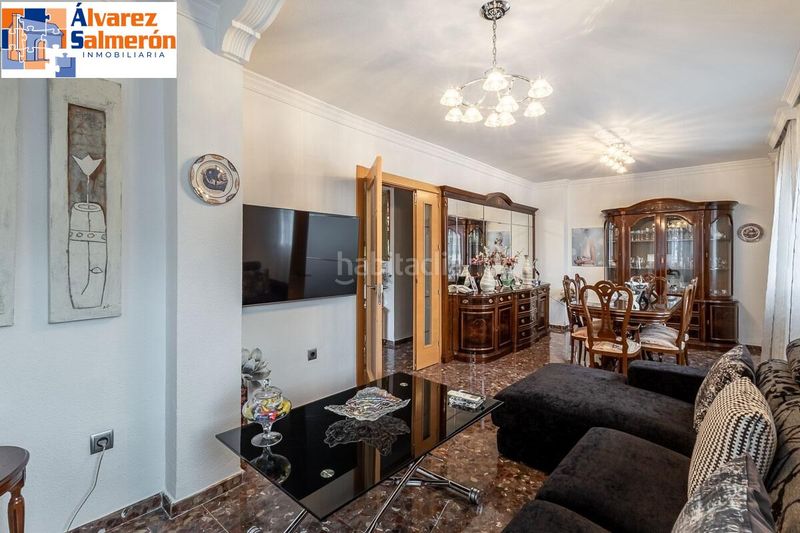 Foto 06166a2f-3c75-48ee-b41c-2b2ca399846c. Casa amb aparcament a Bola de Oro Granada