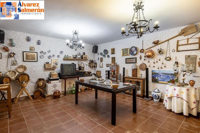 Foto 10ac8112-ffce-469a-899a-f7c2c2bba147. Casa amb aparcament a Bola de Oro Granada