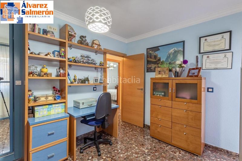 Foto 183d5f14-9e34-4396-8c12-0c758bb47122. Casa amb aparcament a Bola de Oro Granada