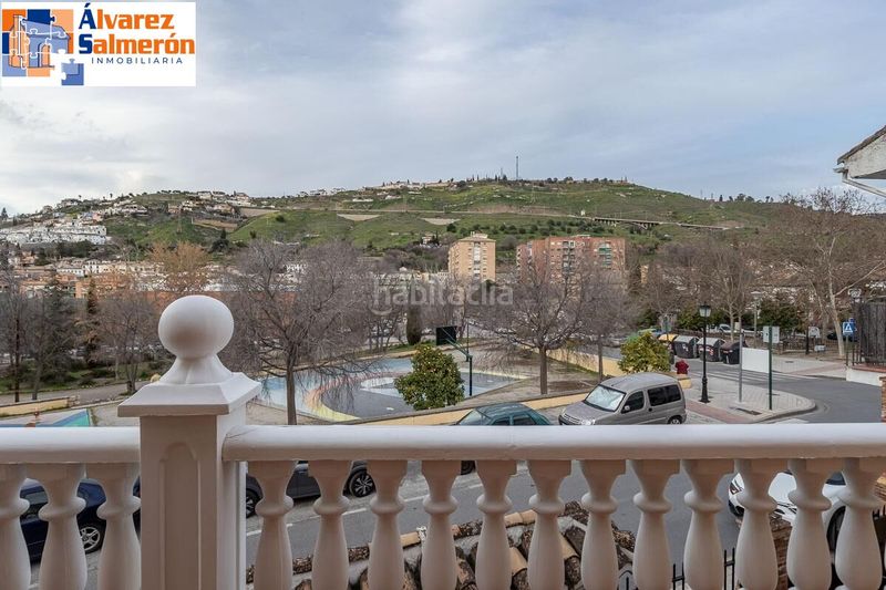 Foto 1d1257eb-b43c-4b65-adb2-a4fbbb39b02f. Casa amb aparcament a Bola de Oro Granada