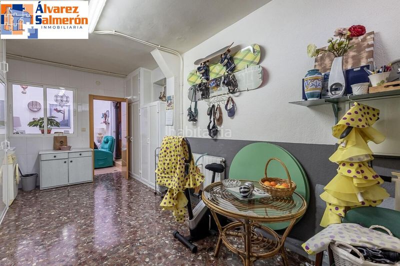 Foto 574d55be-9235-4363-b0ed-2e54db6e36da. Casa amb aparcament a Bola de Oro Granada