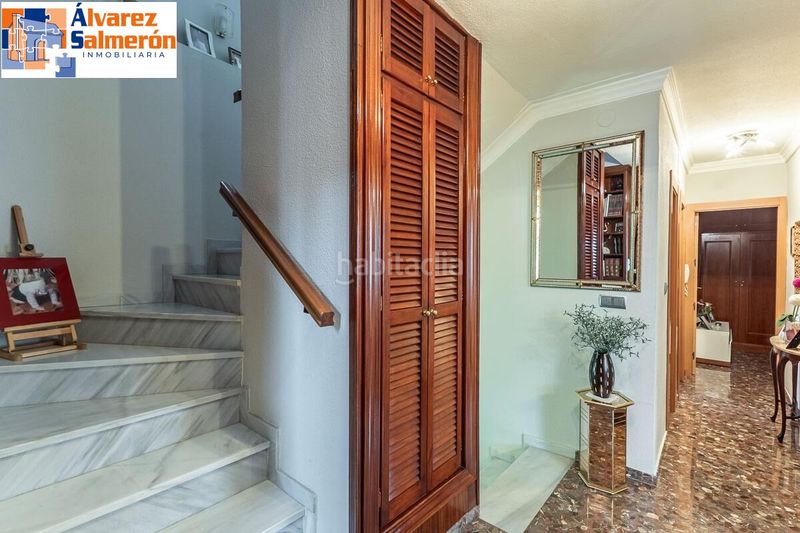 Foto 690f5fad-4aa8-4821-a287-77021ce03b87. Casa amb aparcament a Bola de Oro Granada