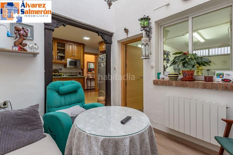 Foto 92d5b8ed-9229-4794-9e1c-fb4e7c5b0072. Casa amb aparcament a Bola de Oro Granada