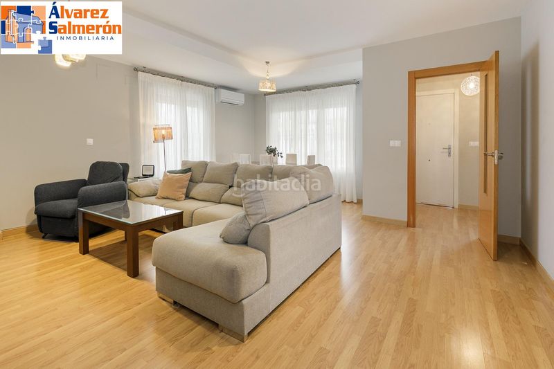 Foto 0478c164-3dae-4e77-a2e2-27ab7a481d31. Casa a schiera con riscaldamento parcheggio in Casco Histórico Churriana de la Vega