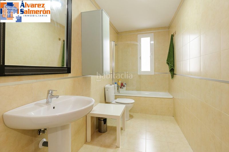 Foto 6a39982d-6981-4634-ac7d-1a177ce06675. Casa a schiera con riscaldamento parcheggio in Casco Histórico Churriana de la Vega