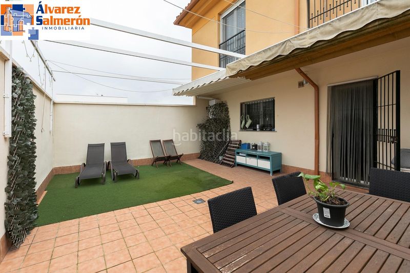 Foto c6d06640-edd3-4bbd-b7f5-9ea743c2a0d6. Casa a schiera con riscaldamento parcheggio in Casco Histórico Churriana de la Vega
