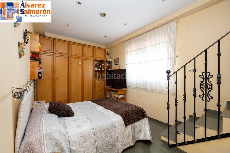 Foto 2cc76388-c69e-4eb7-8ea1-6daadb991c74. Casa aparellada amb piscina a Peligros