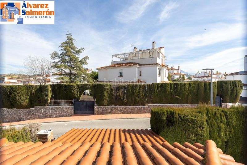 Foto b72c262c-2ddb-4743-aa97-5c33ab58b044. Casa aparellada amb piscina a Peligros