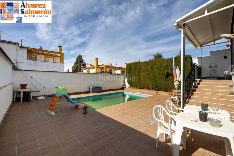 Foto ec54033c-5fed-4cd9-8aeb-cd6cfdb21db2. Casa aparellada amb piscina a Peligros