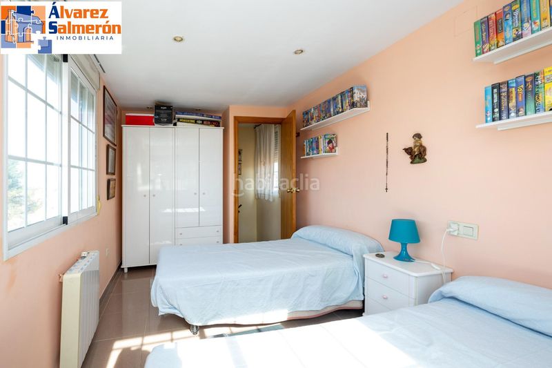 Foto ef7f38a9-1425-4832-b59b-b746acfbc84b. Casa aparellada amb piscina a Peligros