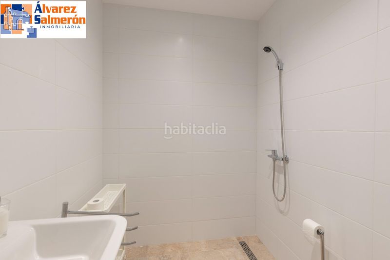 Foto 203d5730-7225-43e2-be00-dc74fa98f1d6. Casa amb calefacció piscina a Huétor de Santillán