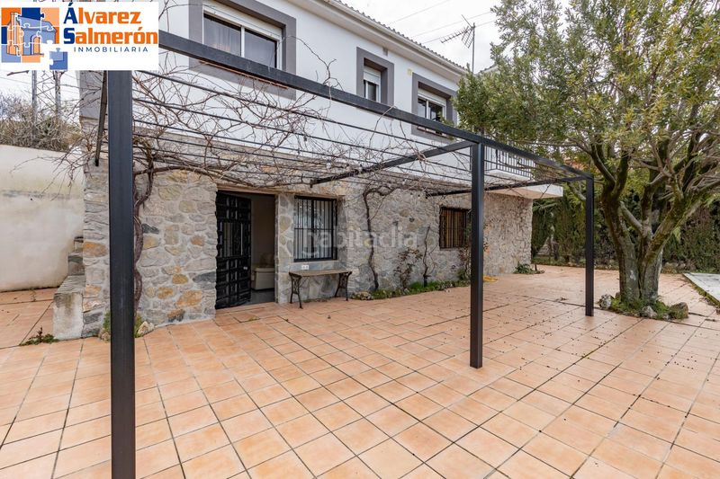 Foto 7f161ba1-8595-4086-8345-d655dddd3d07. Casa amb calefacció piscina a Huétor de Santillán