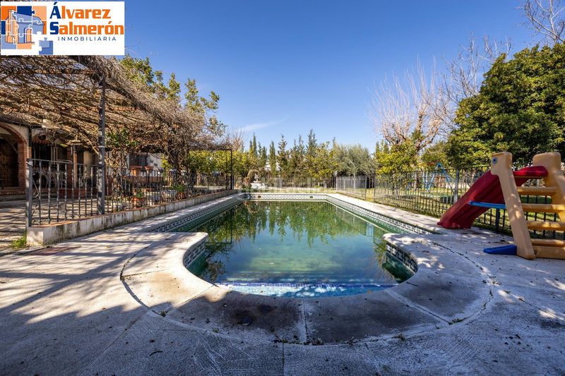 Foto 9e8b33e1-a2d9-4826-8903-7bdd0f191073. Xalet amb aparcament piscina a Ogíjares