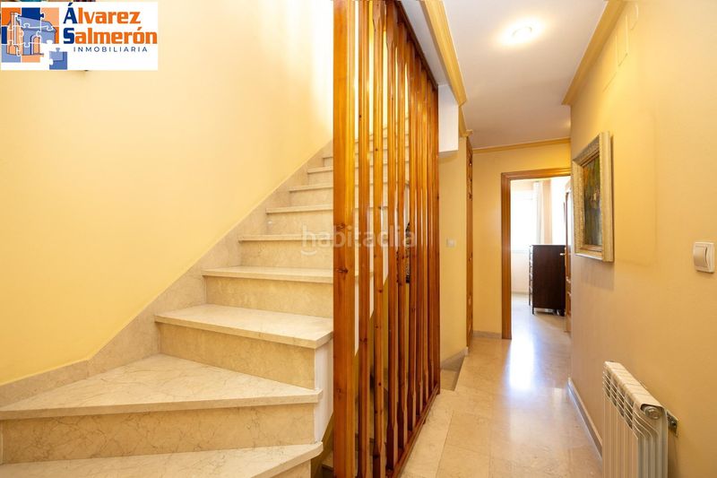 Foto 58e05669-2990-49a5-8026-f298be68dabb. Casa adossada amb calefacció aparcament a San Ildefonso Granada
