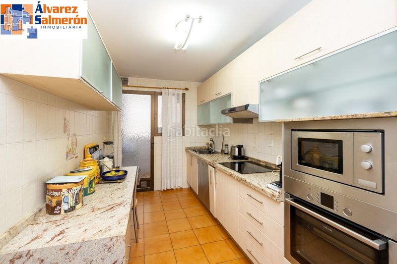 Foto 1232553e-1ea7-45d9-83f0-ceec57dea397. Pis amb aparcament a San Matías - Realejo Granada