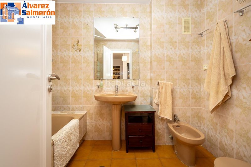 Foto 15a3df63-e36d-43f0-8605-204ae55e0d7d. Pis amb aparcament a San Matías - Realejo Granada