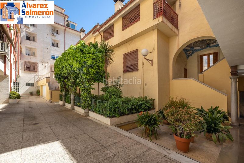 Foto 4c659452-8af0-4ef0-bd69-18c29ebe1707. Pis amb aparcament a San Matías - Realejo Granada