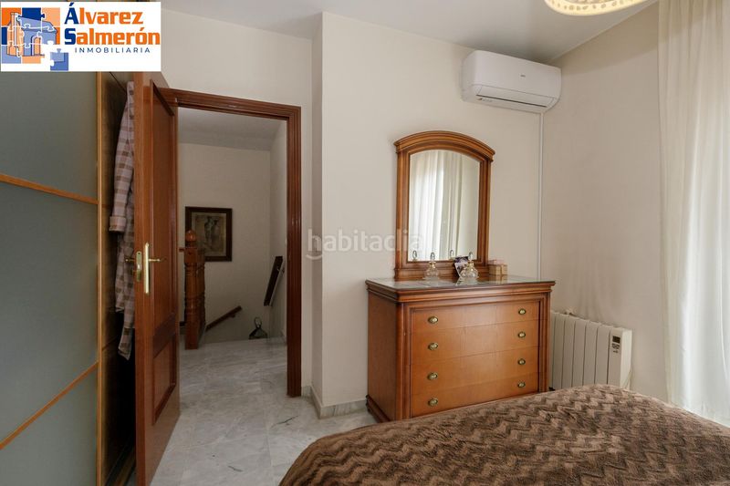 Foto 3ff7f975-18a8-4541-8fb0-5395e9aa0588. Casa adossada amb aparcament a Angustias - Chana - Encina Granada