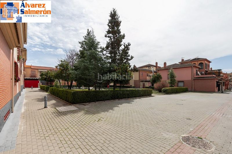 Foto 4c2363ba-b465-4726-b462-488f3d5322be. Casa adossada amb aparcament a Angustias - Chana - Encina Granada