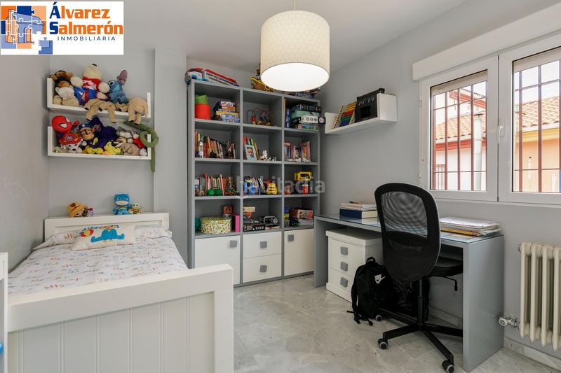 Foto 5aefacbf-9cfe-459a-a089-452bc3242bdc. Casa adossada amb aparcament a Angustias - Chana - Encina Granada