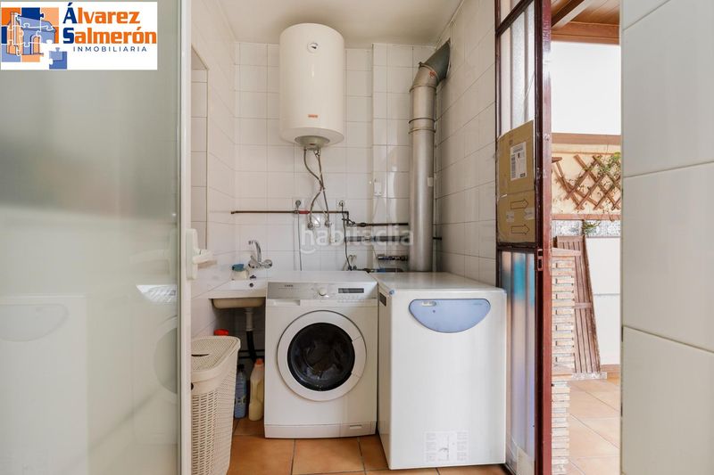 Foto 731c0064-c41c-4713-aad8-0f86c50fcaa1. Casa adossada amb aparcament a Angustias - Chana - Encina Granada