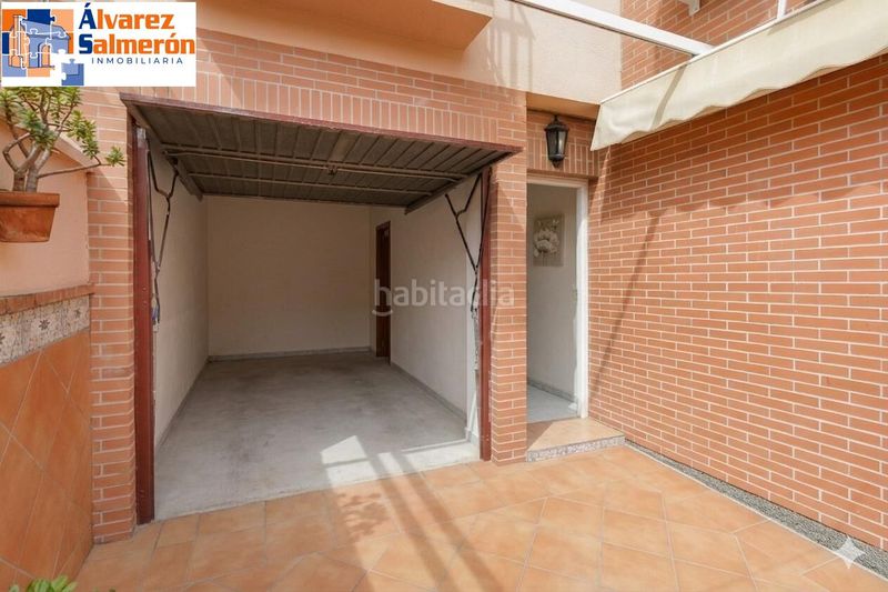 Foto 8918ce70-8fad-42e4-b71c-82beb8abaccf. Casa adossada amb aparcament a Angustias - Chana - Encina Granada