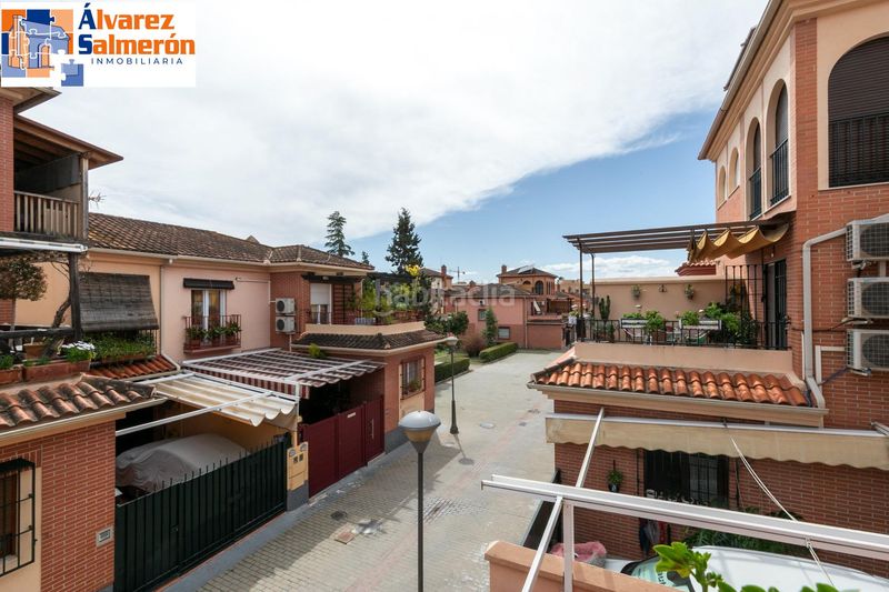 Foto ae755539-1a31-4b62-824d-c55a51c0a4d6. Casa adossada amb aparcament a Angustias - Chana - Encina Granada