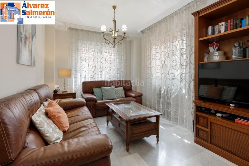 Foto cc895154-91c5-44d3-a32a-fbb1f69d51d5. Casa adossada amb aparcament a Angustias - Chana - Encina Granada