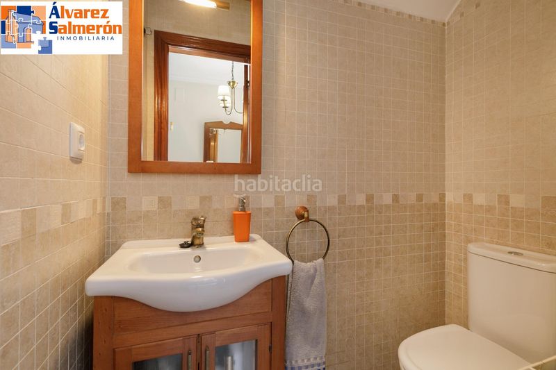 Foto d7745c1e-f3f2-4463-87eb-36fbf575f632. Casa adossada amb aparcament a Angustias - Chana - Encina Granada