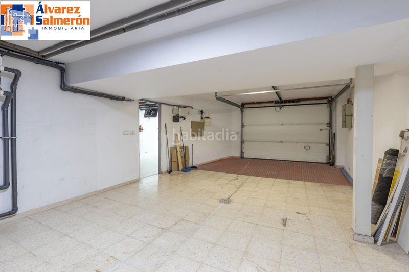 Foto 6a58d8a1-e2df-4db3-aa62-a6c3f1de4e41. Casa amb aparcament piscina a Barrio de Zaidín Granada