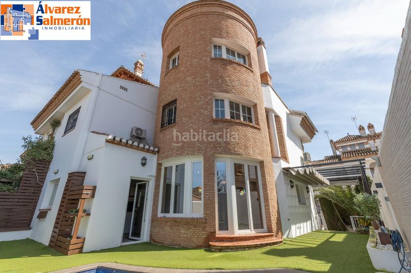 Foto 865e759b-d3d7-437e-b259-c52e7acd7e33. Casa amb aparcament piscina a Barrio de Zaidín Granada