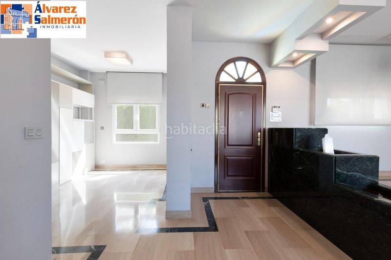 Foto a1ba3fc0-8bf7-4988-a68b-1322710e3a5a. Casa amb aparcament piscina a Barrio de Zaidín Granada