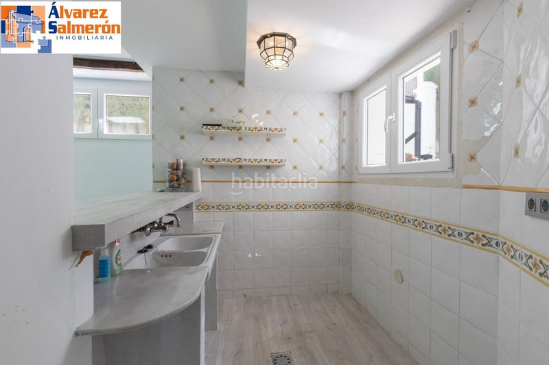 Foto bb224419-6ce7-4d6d-ae57-0d39d55839ae. Casa amb aparcament piscina a Barrio de Zaidín Granada