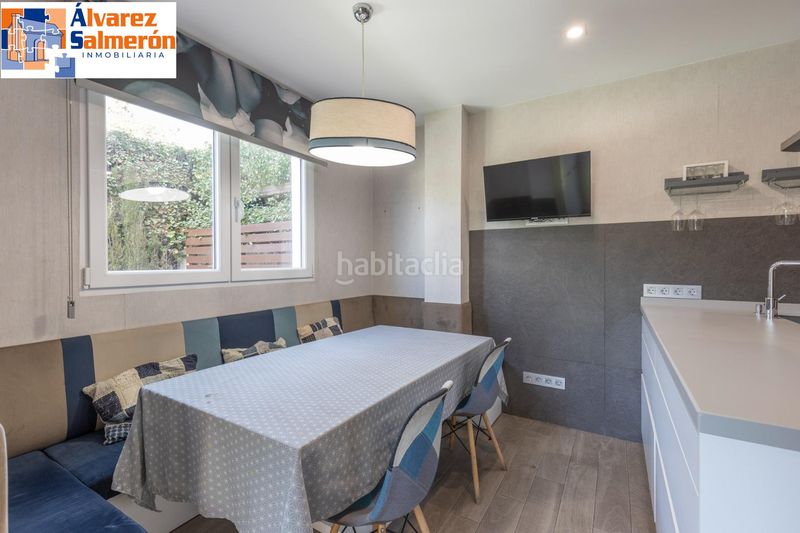 Foto c2c92815-da18-4824-9a53-0943fbeb878f. Casa amb aparcament piscina a Barrio de Zaidín Granada