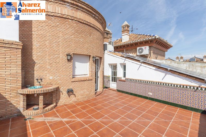 Foto c4f41665-41ff-49de-8354-c1e96588ce8d. Casa amb aparcament piscina a Barrio de Zaidín Granada