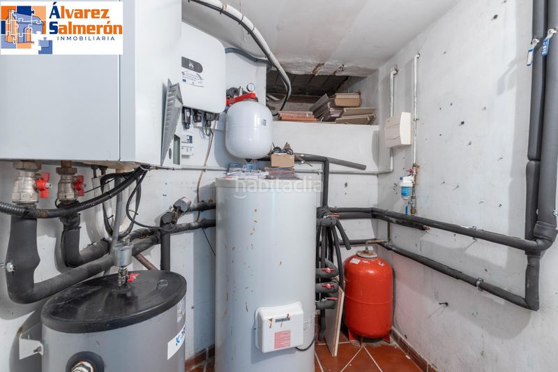 Foto d1957172-208e-4d23-a327-b1a20ea4bda6. Casa amb aparcament piscina a Barrio de Zaidín Granada