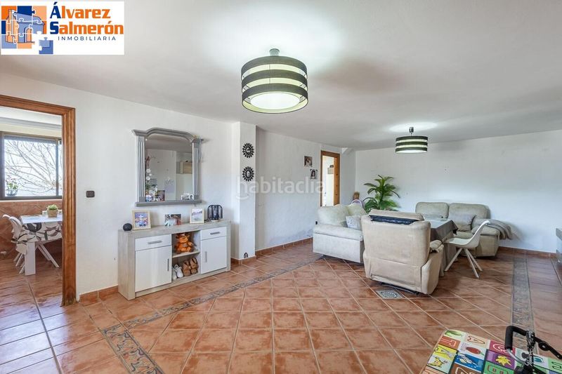 Foto 4f0845ff-a552-43d4-9a3d-bb93df0aa9e5. Casa amb aparcament a Barrio de la Vega Monachil