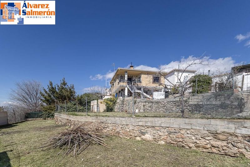 Foto 8546cf60-f01f-43d9-abaf-31edc8f9450e. Casa amb aparcament a Barrio de la Vega Monachil