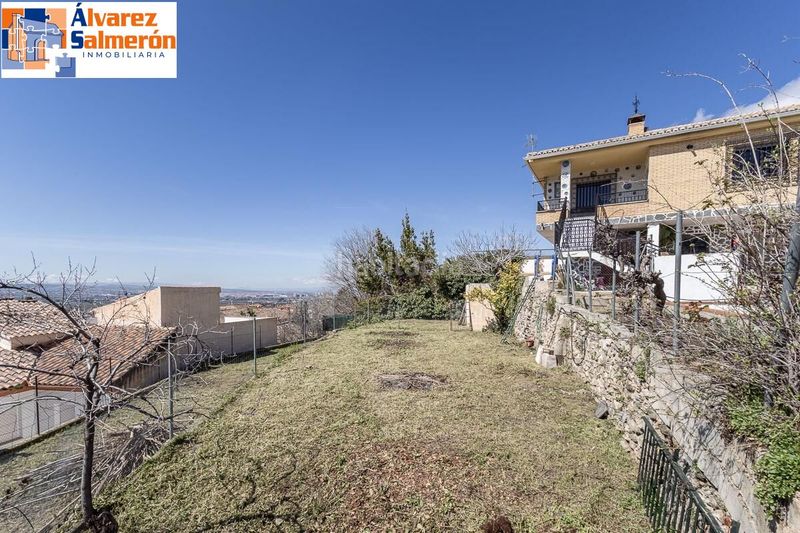 Foto 9efb1042-4dc2-41da-ab13-7f9514fbb635. Casa amb aparcament a Barrio de la Vega Monachil