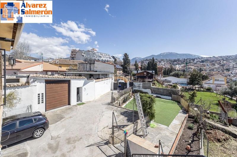 Foto c2813ba6-42ac-4e34-aab0-ebd294cd7b78. Casa amb aparcament a Barrio de la Vega Monachil