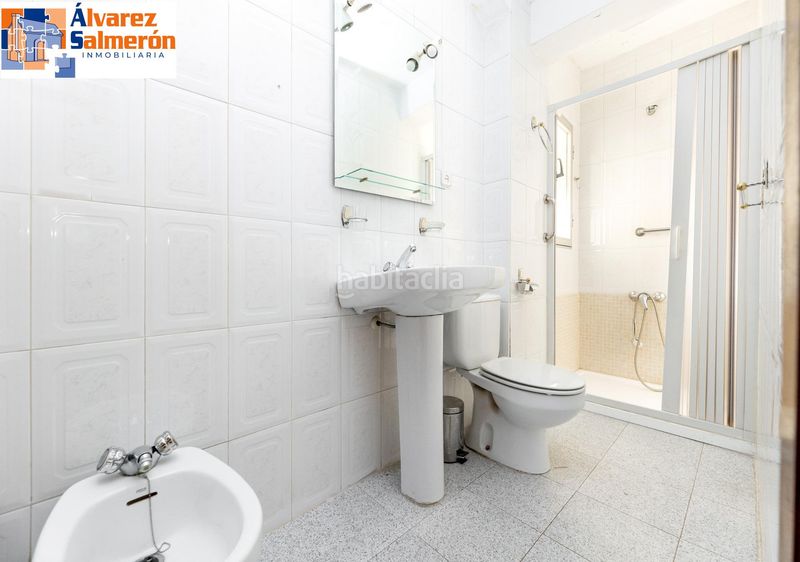 Foto 27687019-c5bf-4a9e-b112-8381429b1c87. Pis a Barrio de Zaidín Granada