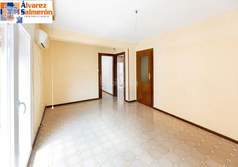 Foto b4fc2118-836e-4105-acd5-de050de4ff11. Pis a Barrio de Zaidín Granada