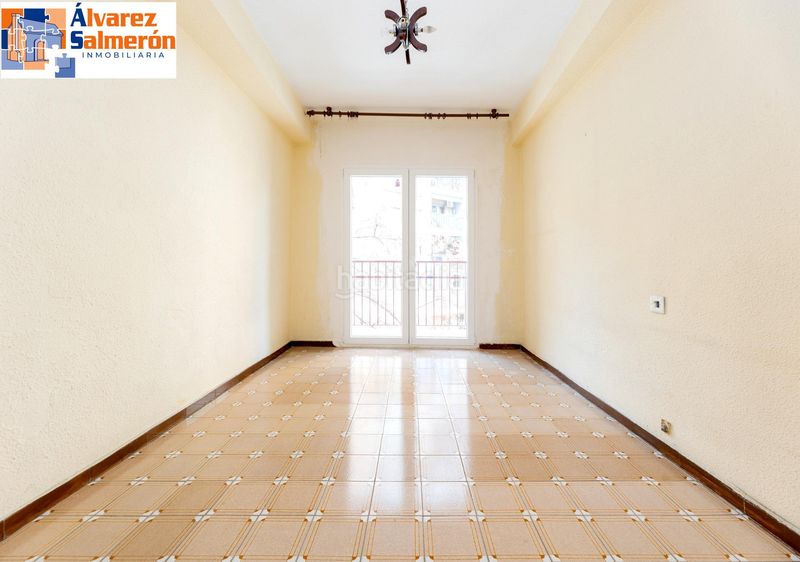 Foto bcd2dee0-df0b-4bea-8e28-12bcc444027a. Pis a Barrio de Zaidín Granada