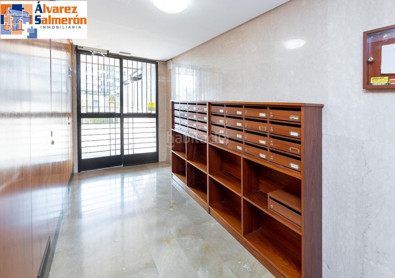 Foto 0d32b257-23ae-4d21-b409-6c0dd39eefa4. Pis amb calefacció aparcament piscina a Rosaleda - Juventud Granada